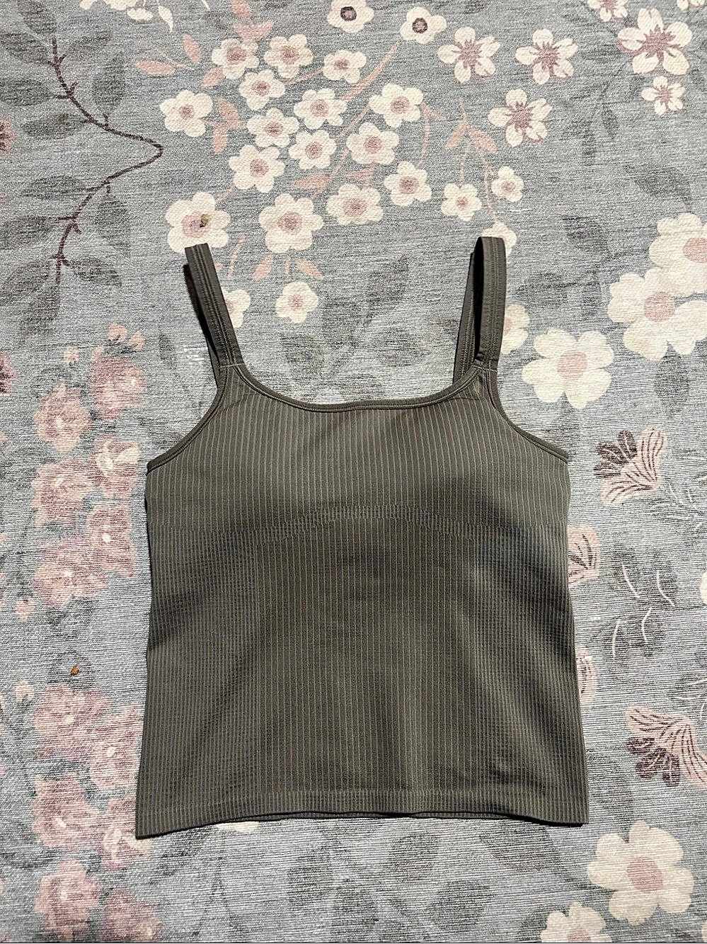 Lululemon Ebb to Street Scoop-Neck Cropped Tank-Size 6 color-cypress forest